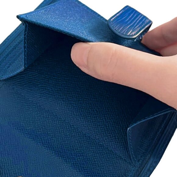 Louis Vuitton Royal Blue Epi Leather Men’s Bi Fold Wallet With Buckle A Rank